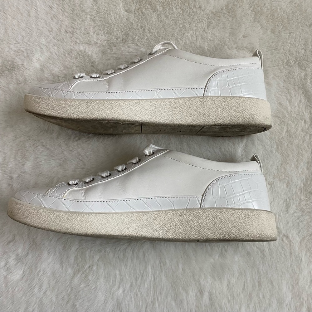 VIONIC Winny White Leather Croc-Embossed Comfort Sneakers | 6.5 - Picture 3 of 9